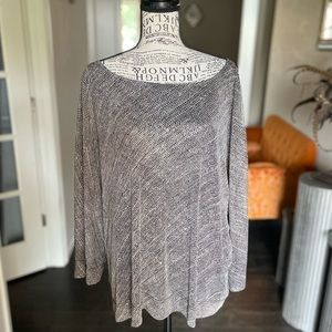 ❗️PRICE DROP❗️ Large mid sleeve beige and black top